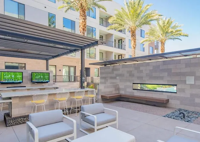 Beautiful 1bd - Pool, Gym, Parking, W-d - Sleeps 4 *