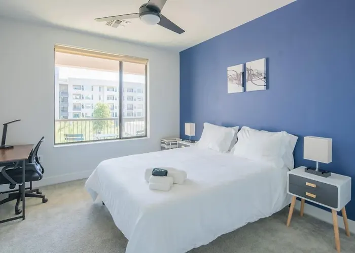 Beautiful 1bd - Pool, Gym, Parking, W-d - Sleeps 4 Apartment