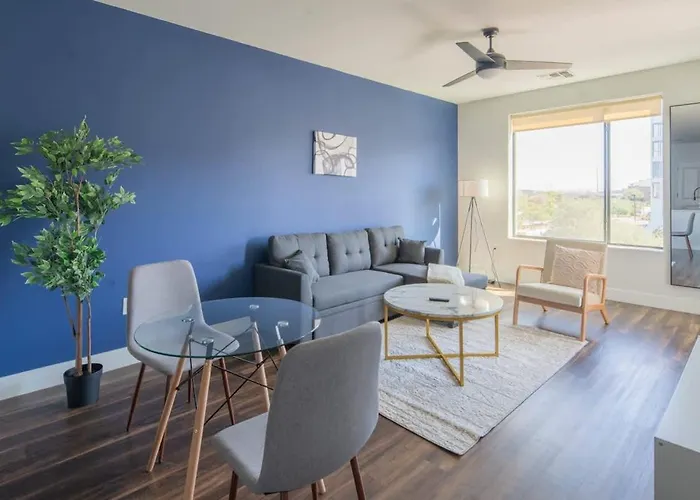 Beautiful 1bd - Pool, Gym, Parking, W-d - Sleeps 4 Apartment Tempe