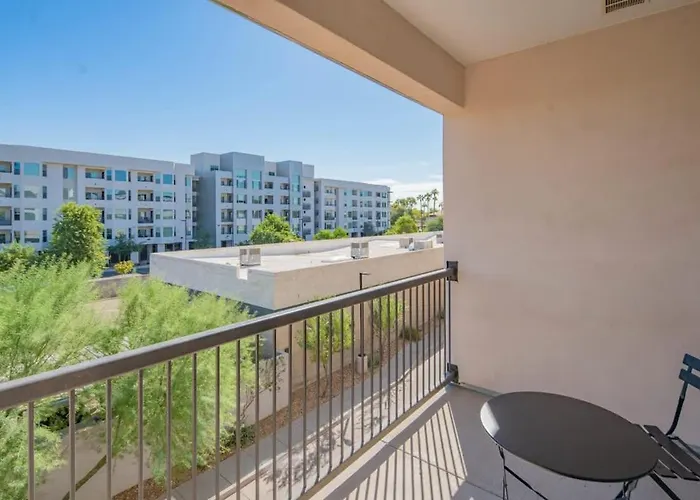 Beautiful 1bd - Pool, Gym, Parking, W-d - Sleeps 4